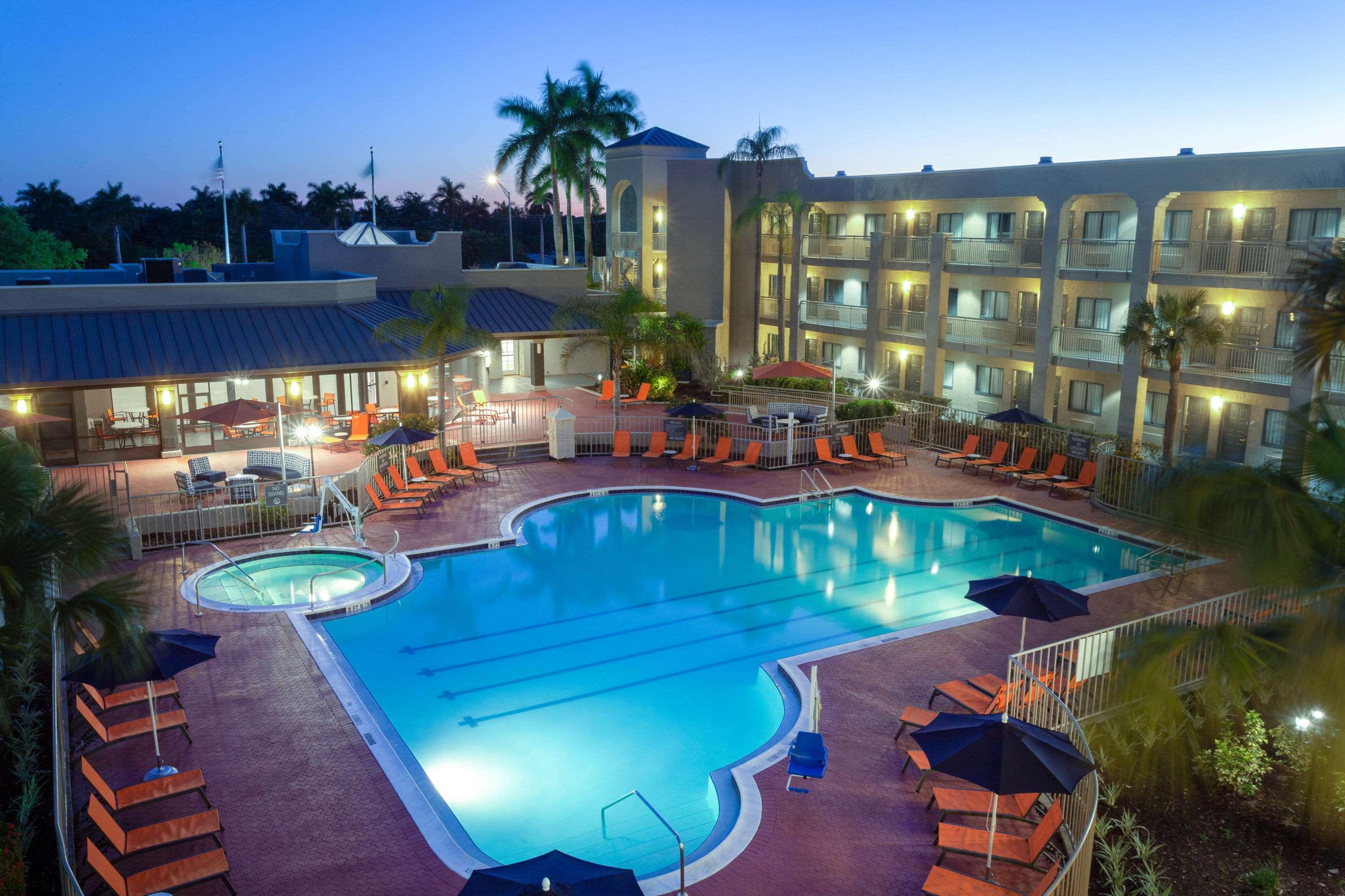 La Quinta By Wyndham Ft. Myers - Sanibel Gateway Hotel Fort Myers Kültér fotó